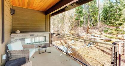 Gondola Vista 6 Bedroom Villa w/EV Charger