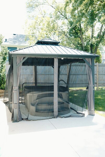 "That Cute BNB" 2-Bedroom home in prime location!