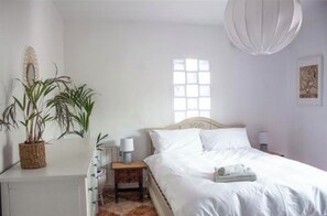 4 habitaciones, wifi y ropa de cama