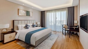 Kamar Deluks, 1 Tempat Tidur King, Boleh Merokok, pemandangan danau | Wi-Fi gratis