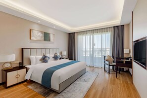 Deluxe-herbergi - 1 stórt tvíbreitt rúm - reykherbergi - útsýni yfir vatn | Ókeypis þráðlaus nettenging