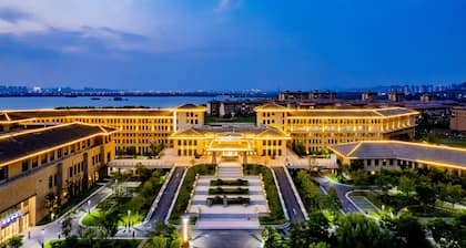 Howard Johnson Lakeview Hotel Huaibei