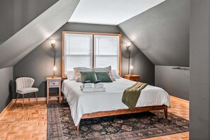 4 bedrooms, travel cot, free WiFi, bed sheets