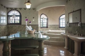 Bathroom - The Clarridge View Villa (Montego Bay)