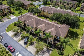 Exterior - New listing! Amazing 4 bedroom home! Awesome location! (Davenport)