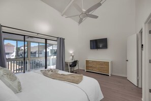 2 habitaciones, escritorio, tabla de planchar con plancha y wifi gratis 