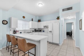 Private kitchen - Nice apartment in the best place in key Largo Fl, safe place. (Key Largo)