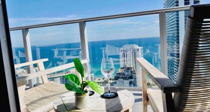 Oceanview 2BR + luxury amenities @Hyde Beach House