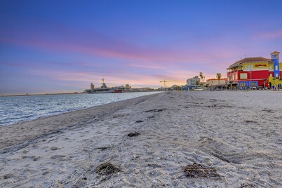 Top Floor Beachfront Condo - newly remodeled!
