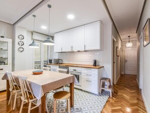 Fridge, microwave, oven, dishwasher