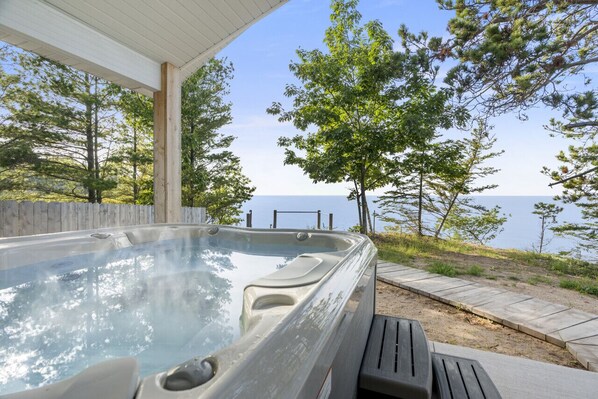 Terrace/patio - On Lake Superior near McLain Park, Hot Tub, more (Hancock)