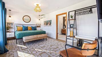 4 bedrooms, iron/ironing board, free WiFi, bed sheets