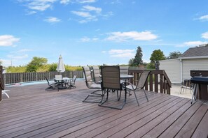 屋外ダイニングエリア