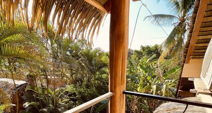 Urbano's Pacific Jungle Hostel