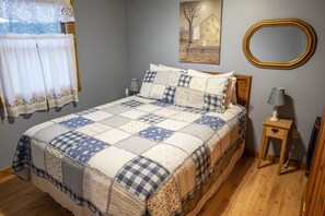 2 bedrooms, bed sheets, wheelchair access