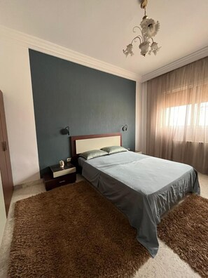 1 bedroom, desk, WiFi (free), bed sheets