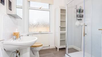 Rumah Comfort | Kamar mandi | Handuk