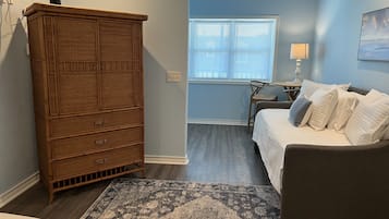 1 bedroom, free WiFi, bed sheets