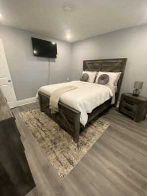 3 chambres, fer et planche à repasser, Wi-Fi gratuit, draps fournis