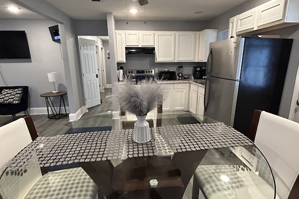 Dining /kitchen