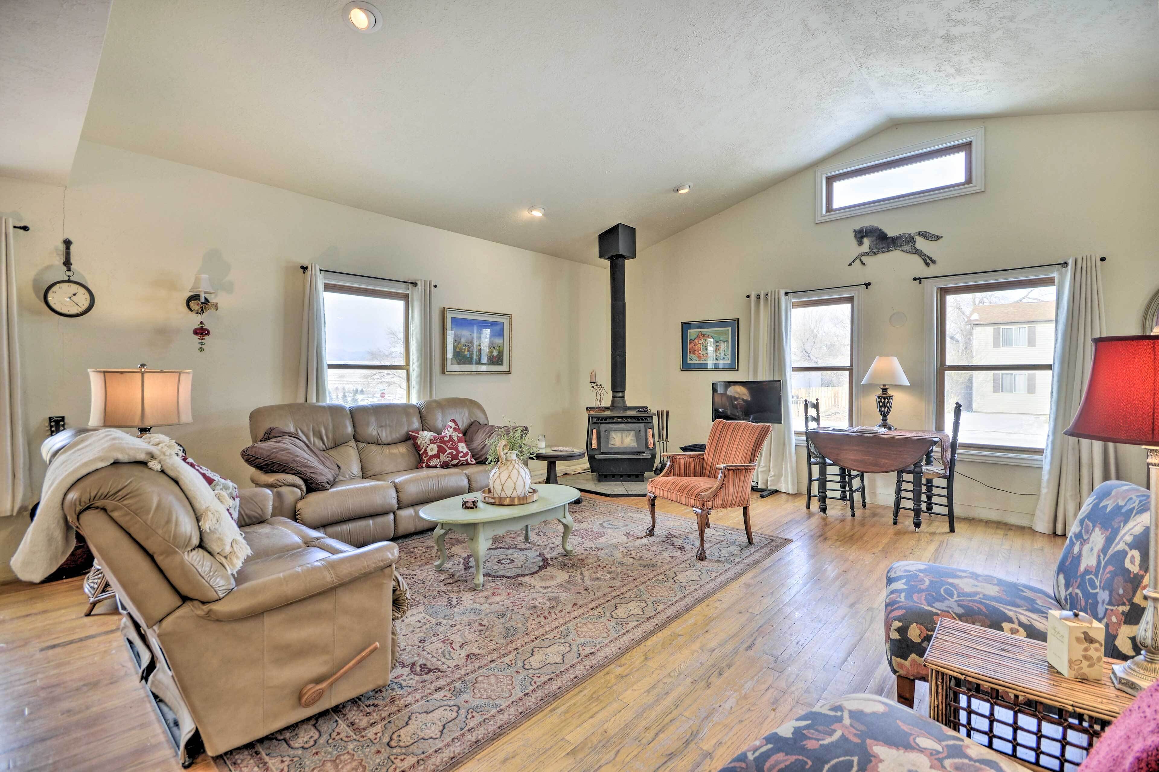 Charming Cody Home, Walk to Downtown!
