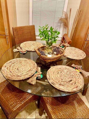 Luxurious Peaceful Dwelling in the City Valley