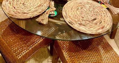 Luxurious Peaceful Dwelling in the City Valley