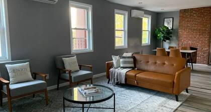 Spacious 2-Bedroom Apartment close to Manhattan #2