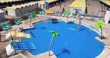 Excellent apartment on a high floor in the city just 200 meters from the beach.