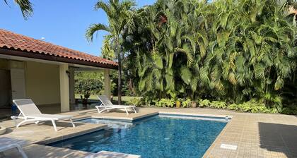 House in Santa Clara with pool, near the beach!