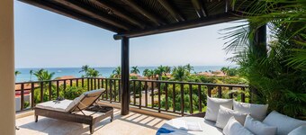 PH Vista Encanto in El Encanto by Mita Residential. Golf & Ocean View, Pool, Golf Cart