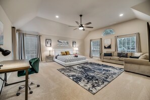 Smart TV, table tennis - Texas Size 5Bed 3.5Bath, Heated Spa, Pool (Plano)