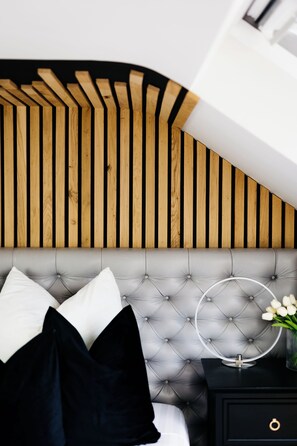 3 bedrooms, desk, iron/ironing board, travel crib - The Edgewater Suites RIVERSIDE (Namur)