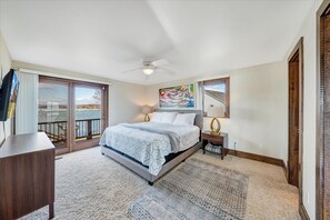 4 bedrooms, WiFi, bed sheets