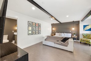 4 多间卧室、免�费 WiFi、床单