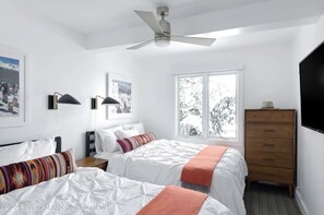 2 bedrooms