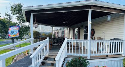 Cozy Mobile Home In Just the Right Place.