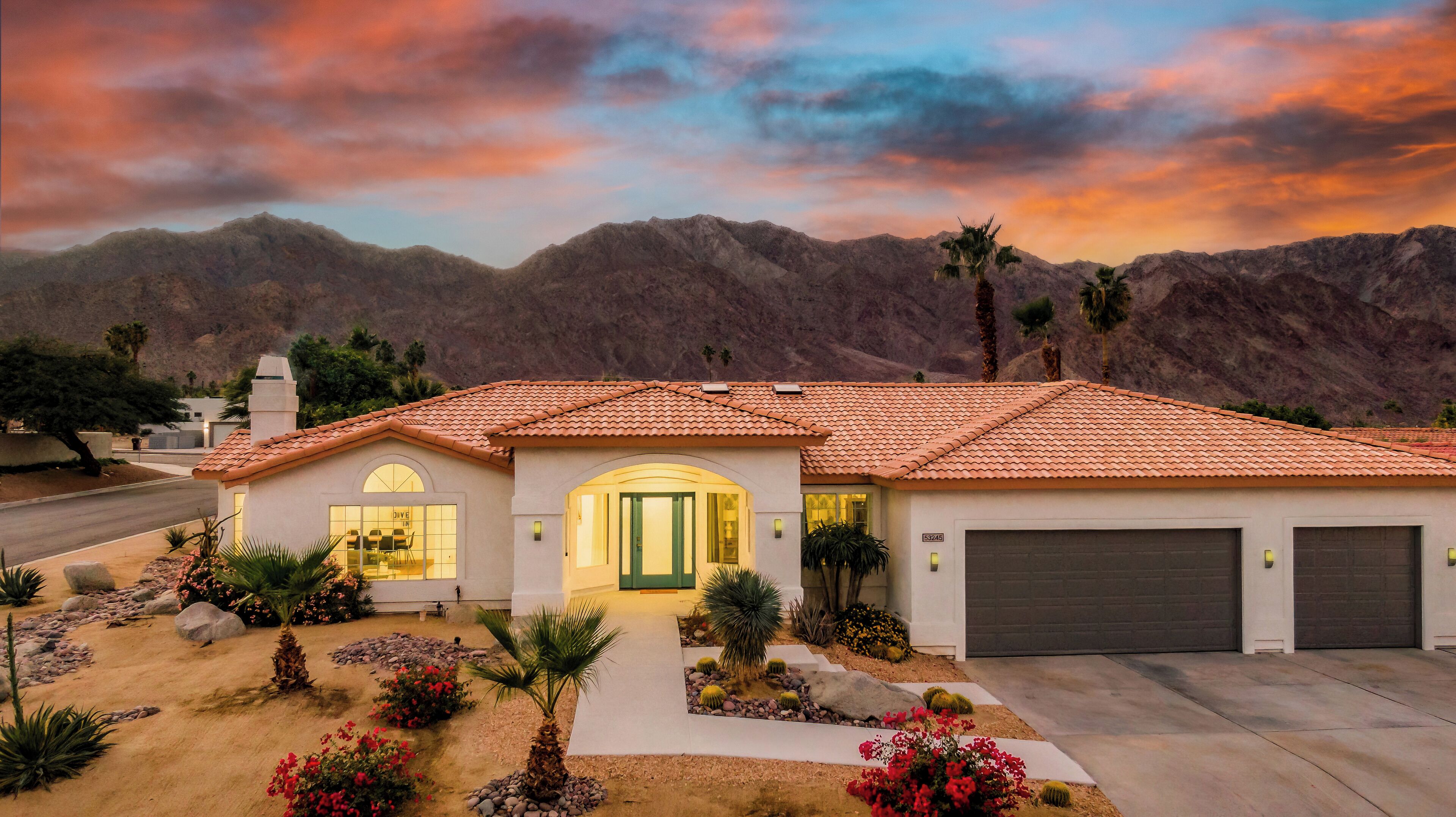 Casa Piña by AvantStay | Vibrant Palm Springs Oasis w/ Colorful & Stylish Design