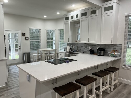 Experience Elegance at our Luxury Ranch with New Pool & Deck