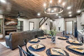 Dining - Luxury Cabin 1 Mile to Dollywood | Private Pool Spa, Theater & Arcade (Sevierville)