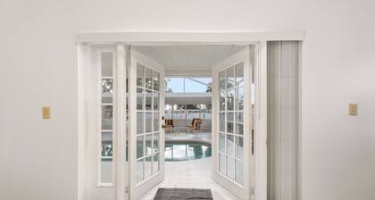 Close to Diney World/Golf Club/UCF/10 Guest/Pool/Laundry