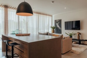 Interior - Poblado - Private Hot Tub - Ac - Terrace - Deluxe - Wake 513 (Medellín)