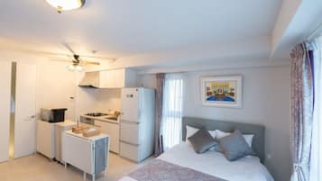 1 bedroom, desk, iron/ironing board, free WiFi