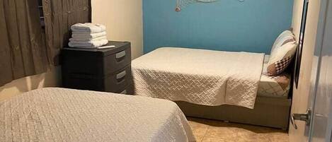 1 bedroom, desk, iron/ironing board, free WiFi