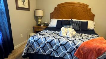 2 bedrooms, desk, iron/ironing board, free WiFi