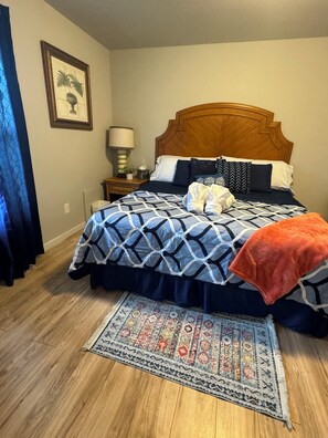 2 chambres, bureau, fer et planche à repasser, Wi-Fi gratuit