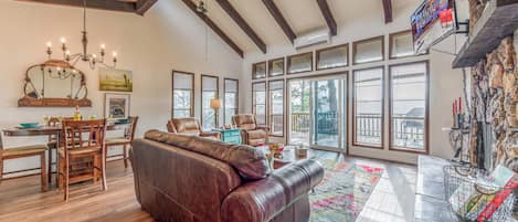 Studio (3 Bedrooms) | Property amenity