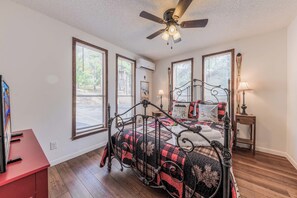 Estudio (3 Bedrooms) | Servicio de la propiedad