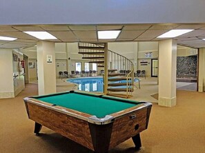 Interior - Skiing Gem: Pool/Hot Tub, Sauna, Fireplace, Resort Center, Tennis, Pickleball (Beech Mountain)