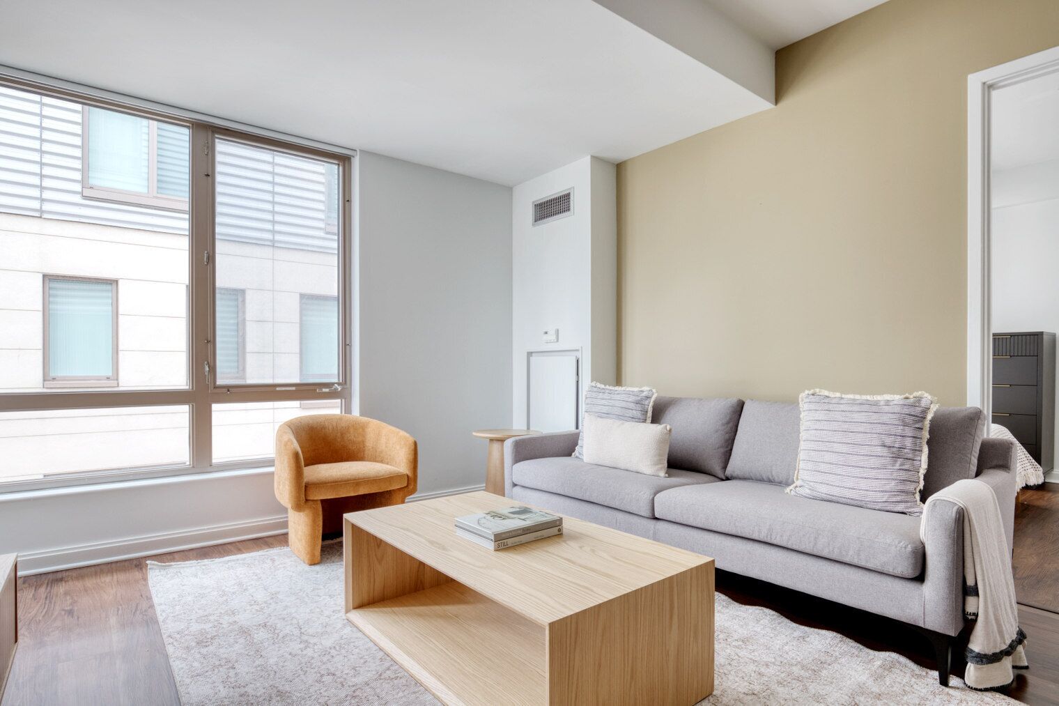Classic Kendall Square 1BR w/ Gym, W/D & Concierge, nr MIT, by Blueground
